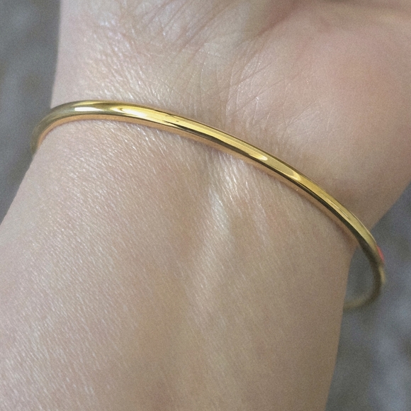 Square Bangle - Picture 2 of 3